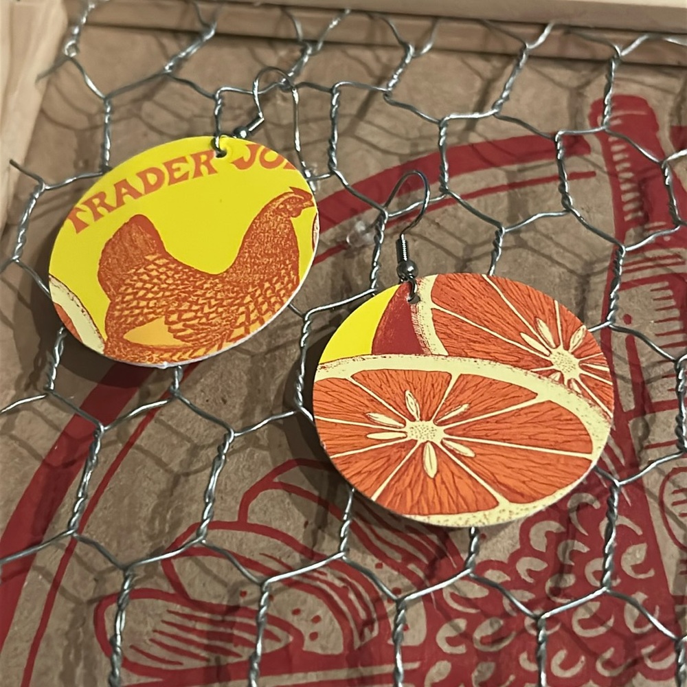 Trader Joe’s earrings circle orange chicken recycled gift card